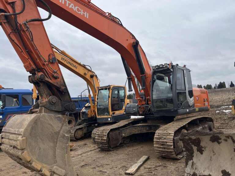 30 tonų vikšrinis ekskavatorius Vilniuje